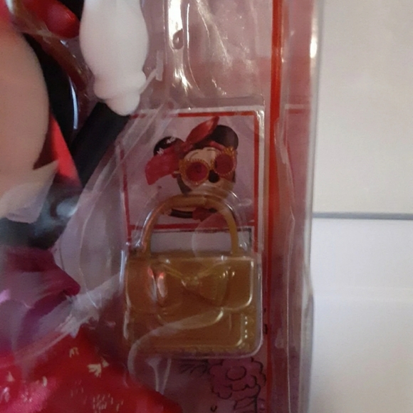 Disney Minney Doll - Picture 4 of 7